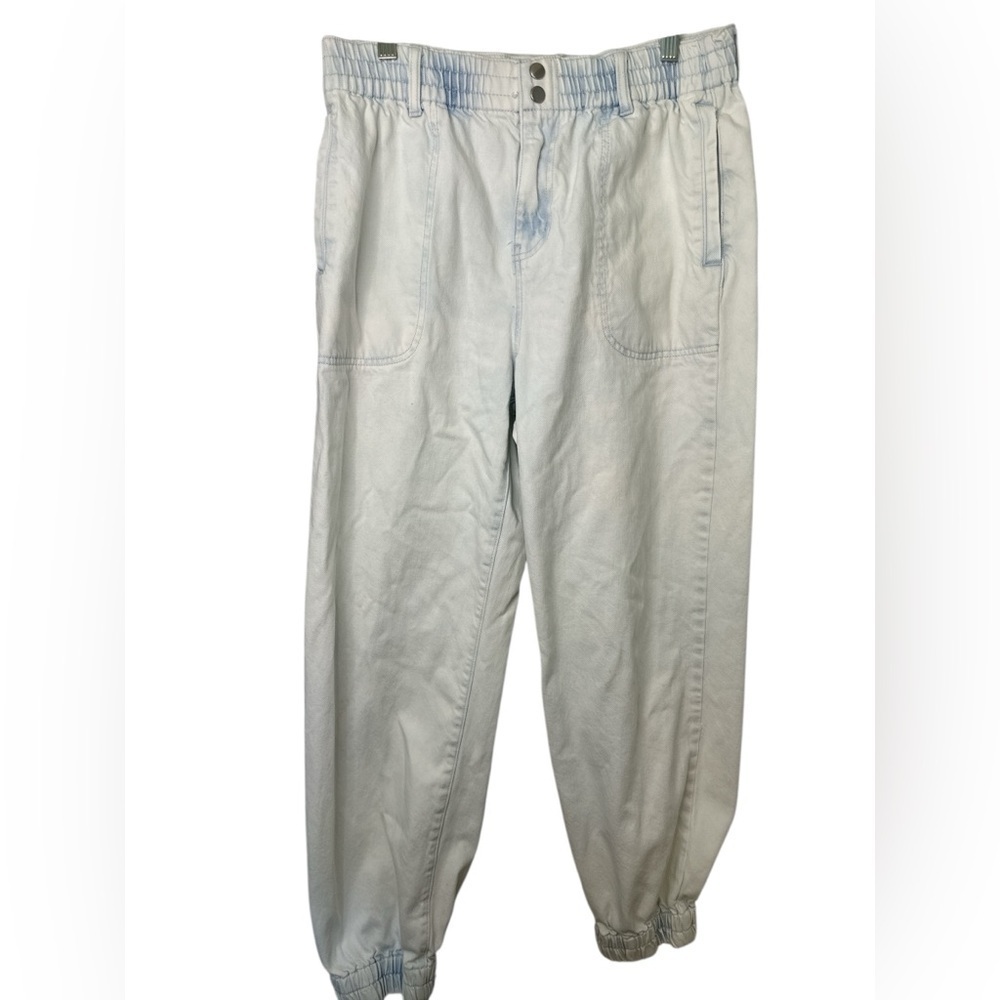 Forever 21 Light Blue Jogger Jeans